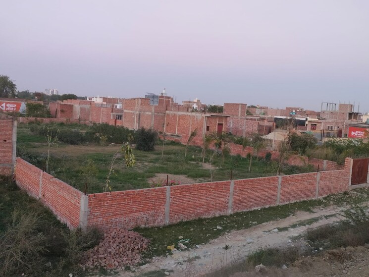 Nearby, sector 144  50 Sq.Yd. Plot In Sector 144 Noida 8756945