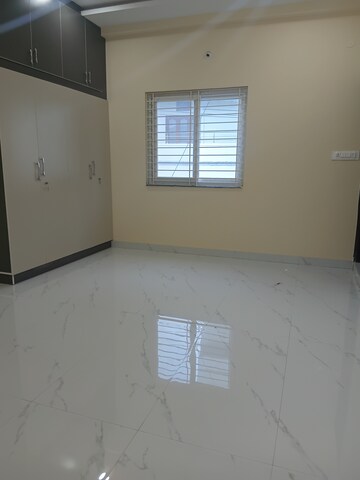 Room in 3 BHK Apartment at Manikonda – for Sale