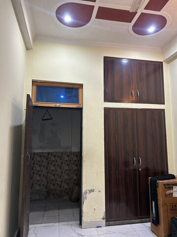 Room in 2 BHK Independent House at Sultanpur Road – for Sale
