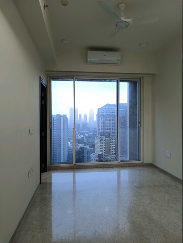 Room in 4 BHK Apartment at Raheja Imperia, Worli – for Sale