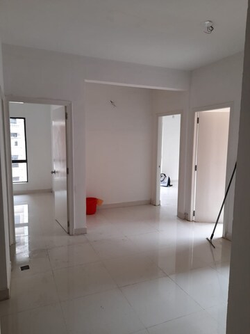 Room in 2 BHK Apartment at DTC Southern Heights, Joka – for Rent