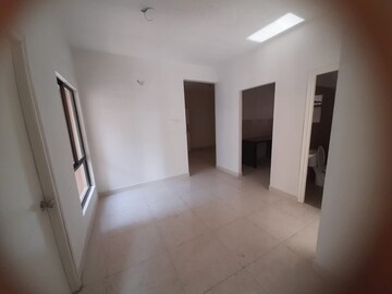 Room in 2 BHK Apartment at DTC Southern Heights, Joka – for Rent