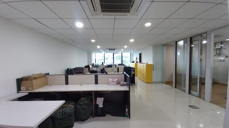 Team Area, pinnacle-business-park Commercial Office Space 1100 Sq.Ft. In Andheri East Mumbai 8757174