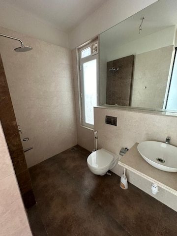 Bathroom in 3.5 BHK Apartment at Omkar Alta Monte, Malad East – for Rent