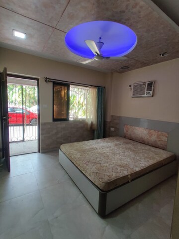 Bedroom in 2 BHK Apartment at Bandra West – for Rent