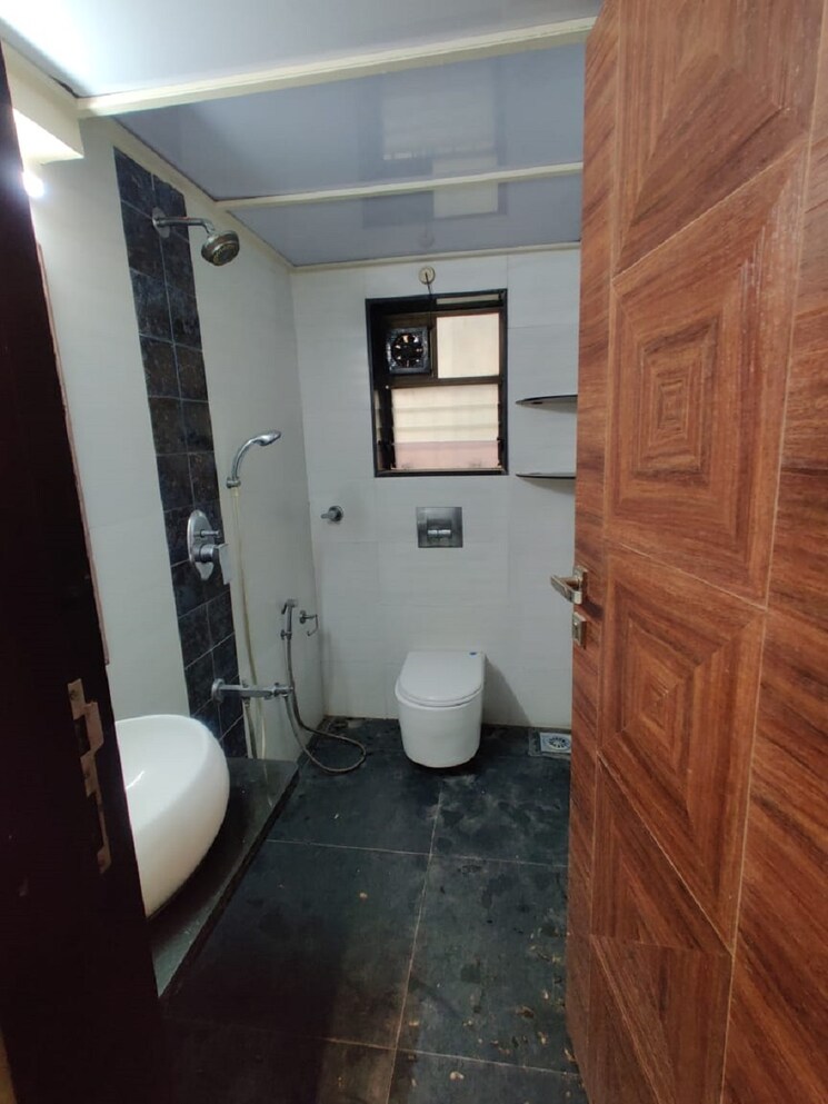 Bathroom, bandra west 2 Bedroom 750 Sq.Ft. Apartment In Bandra West Mumbai 8757225