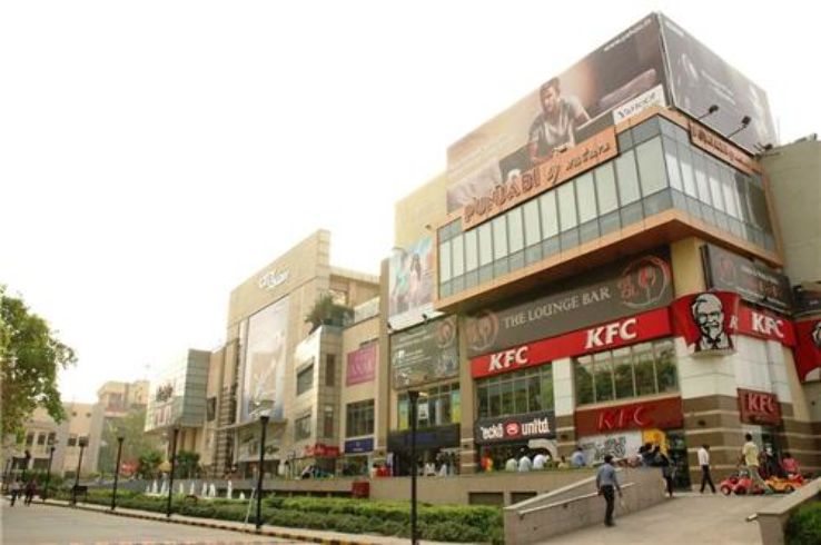 Retail Shop For Sale in Orris Market City