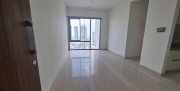 Room in 2 BHK Apartment at Piramal Mahalaxmi, Mahalaxmi – for Rent