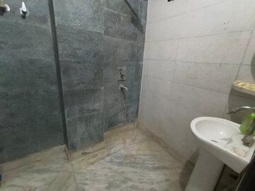 Bathroom in 3 BHK Builder Floor at Burari – for Rent