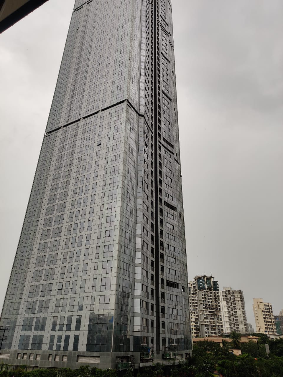 3 BHK 2550 Sq.Ft. Apartment in Bombay Realty Island City Center