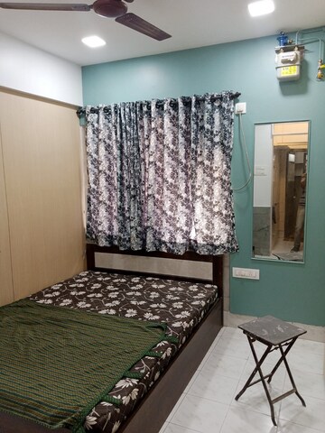 Bedroom in 1 BHK Apartment at Bandra West – for Rent