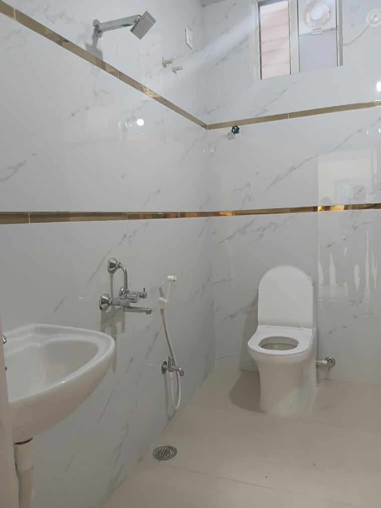 Bathroom, puppalaguda 3 Bedroom 2000 Sq.Ft. Apartment In Puppalaguda Hyderabad 8757368