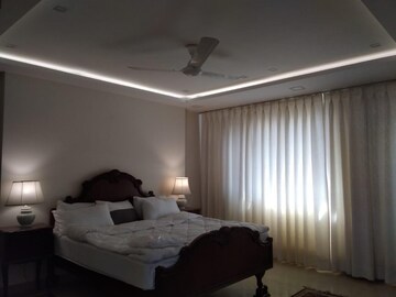 Bathroom in 3 BHK Builder Floor at Defence Colony – for Rent