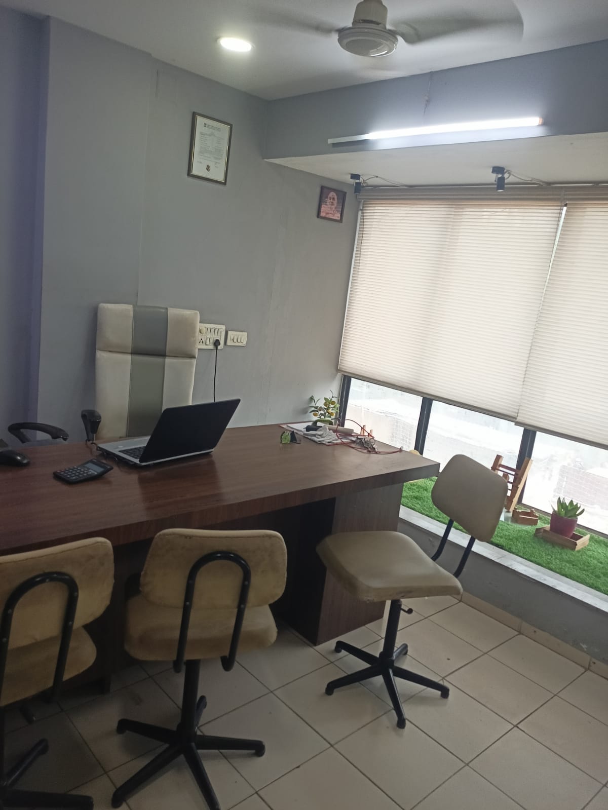 Office Space For Sale in Vasna Road
