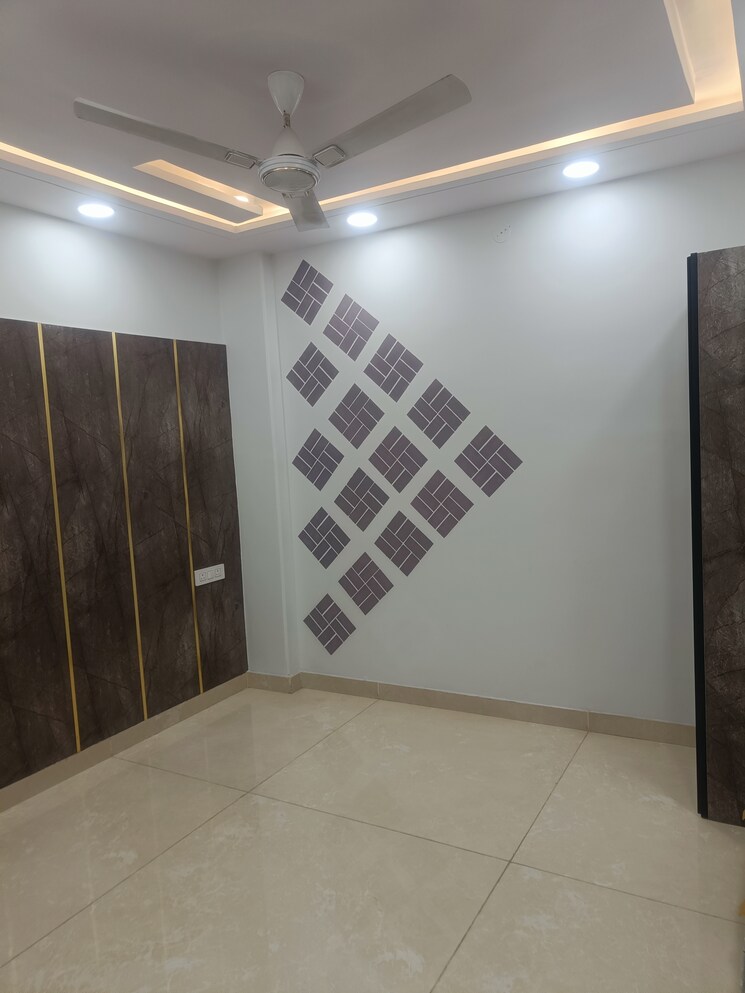 Room, burari 2 Bedroom 80 Sq.Yd. Builder Floor In Burari Delhi 8757483