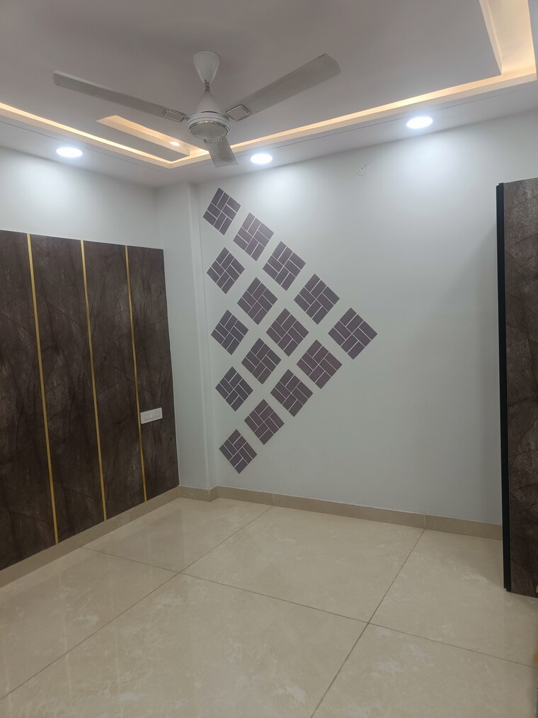 Room, burari 2 Bedroom 80 Sq.Yd. Builder Floor In Burari Delhi 8757483
