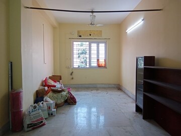 Living Room in 3 BHK Apartment at Saket Residency, New Alipore – for Sale