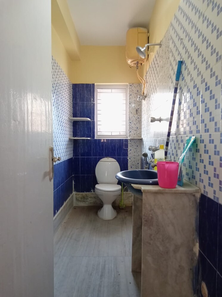 Bathroom, saket-residency 3 Bedroom 1274 Sq.Ft. Apartment In New Alipore Kolkata 8757442