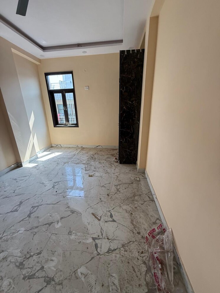Room, mayur vihar phase 1 3 Bedroom 1050 Sq.Ft. Builder Floor In Mayur Vihar Phase 1 Delhi 8757507