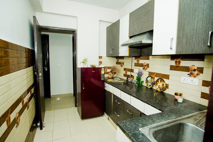 Kitchen, sare-home 3 Bedroom 1183 Sq.Ft. Builder Floor In Sector 92 Gurgaon 8757510