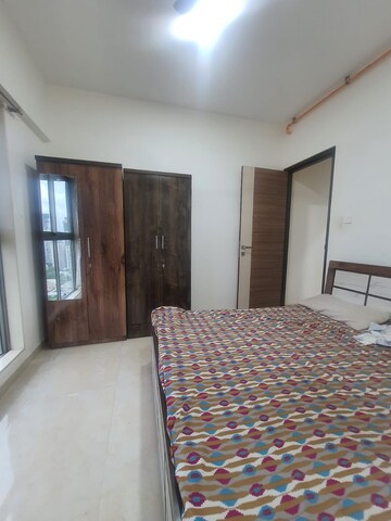 2 BHK Apartment For Rent in Chandak Cornerstone, Worli