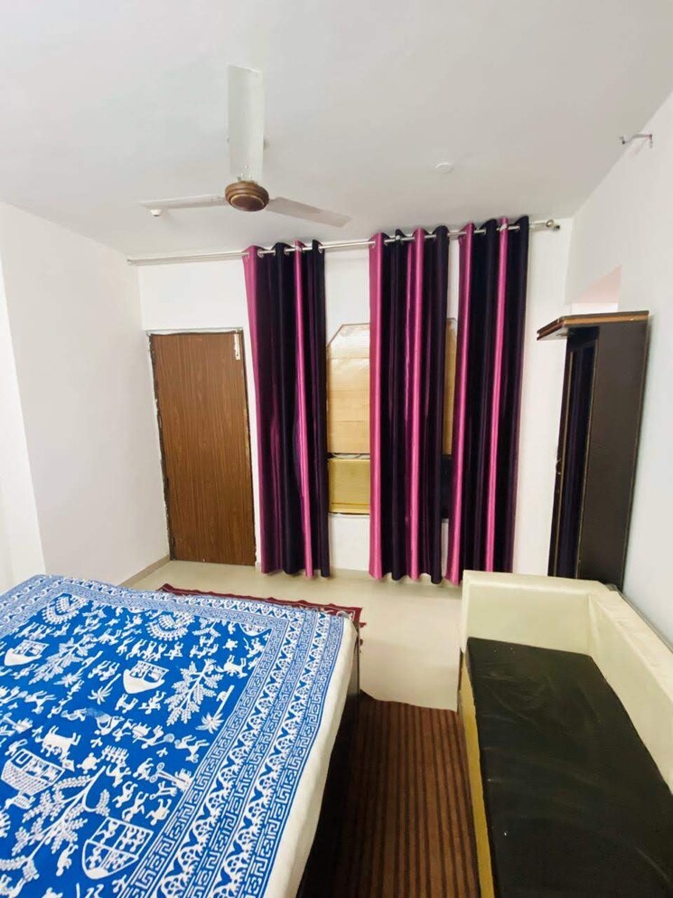 Bedroom, kishan ganj 1 Bedroom 450 Sq.Ft. Apartment In Kishan Ganj Delhi 8757978