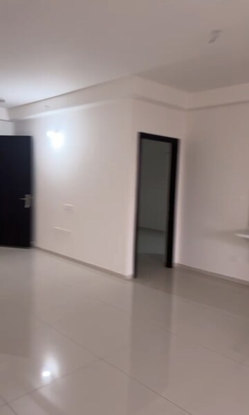 Room in 3 BHK Apartment at Rajapushpa Provincia, Narsingi – for Rent