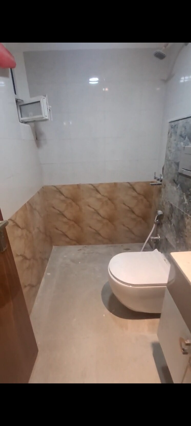 Bathroom, rof-aalayas 3 Bedroom 780 Sq.Ft. Apartment In Sector 102 Gurgaon 8758002