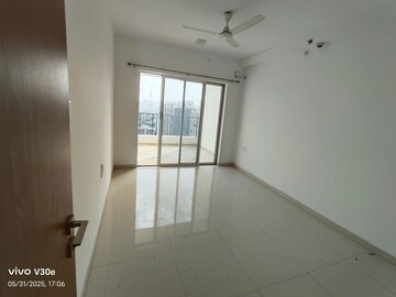 Room in 3 BHK Apartment at Godrej Elements, Hinjewadi – for Rent
