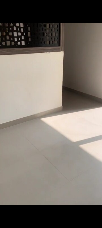Room in 2 BHK Apartment at CRC Sublimis, Sector 1 Greater Noida – for Rent