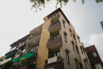 2 BHK Builder Floor – Exterior View View at Defence Colony - for Rent