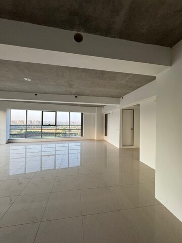 Room in  Office Space at Swati Trinity, Shela – for Rent