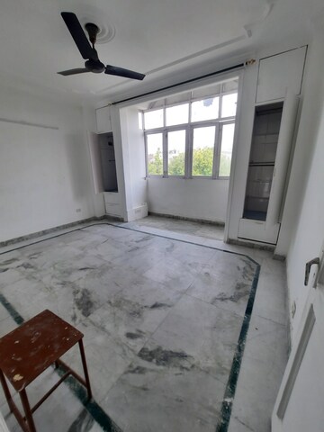 Kitchen in 2 BHK Builder Floor at Malviya Nagar – for Rent