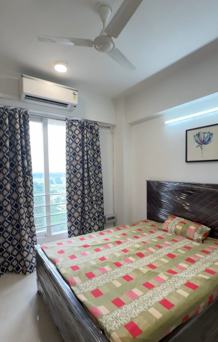 Bedroom, signature-the-serenas 2 Bedroom 724 Sq.Ft. Apartment In Sohna Sector 36 Gurgaon 8758446
