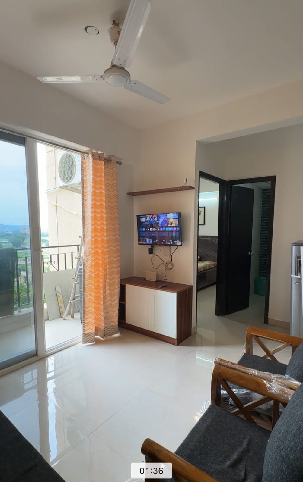 2 BHK + Study Room Apartment For Rent in Signature The Serenas