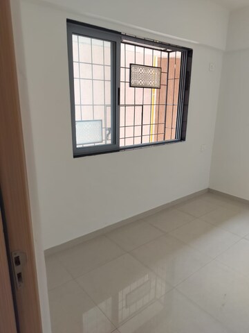 Room in 2 BHK Apartment at Lodha Panacea Phase 2, Dombivli East – for Sale