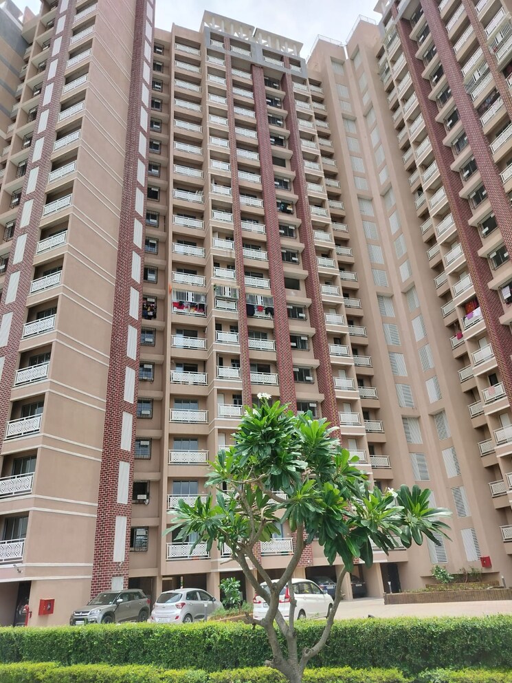 Exterior View, lodha-panacea-phase-2 2 Bedroom 620 Sq.Ft. Apartment In Dombivli East Thane 8758431
