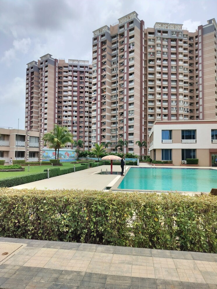 Exterior View, lodha-panacea-phase-2 2 Bedroom 620 Sq.Ft. Apartment In Dombivli East Thane 8758431