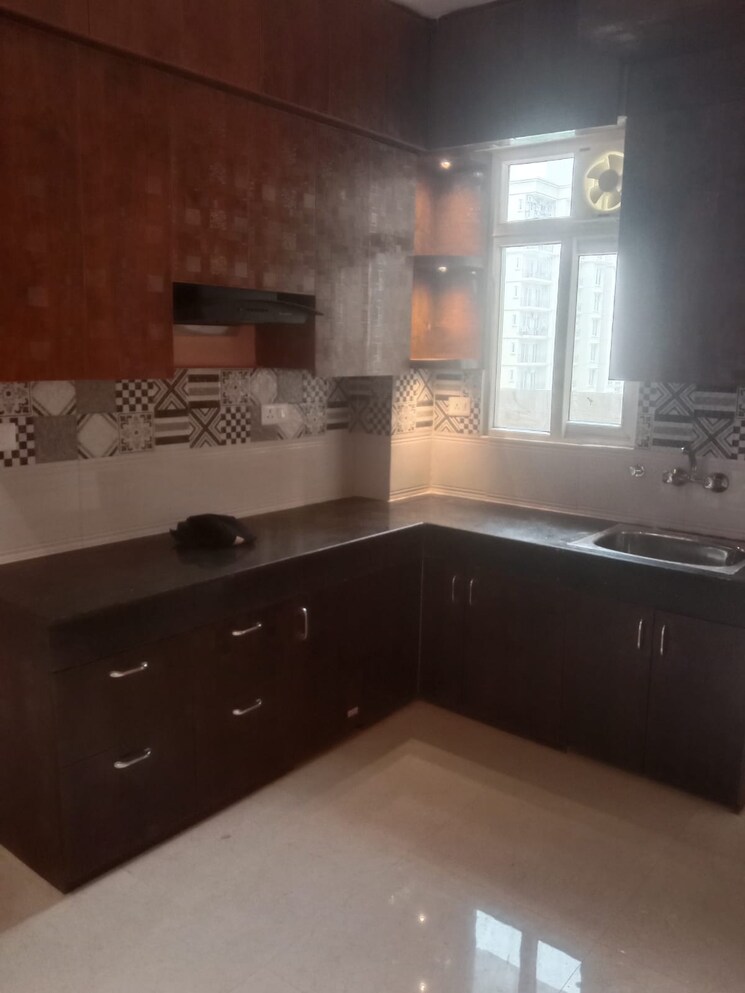 Kitchen, signature-the-serenas 2 Bedroom 724 Sq.Ft. Apartment In Sohna Sector 36 Gurgaon 8758539