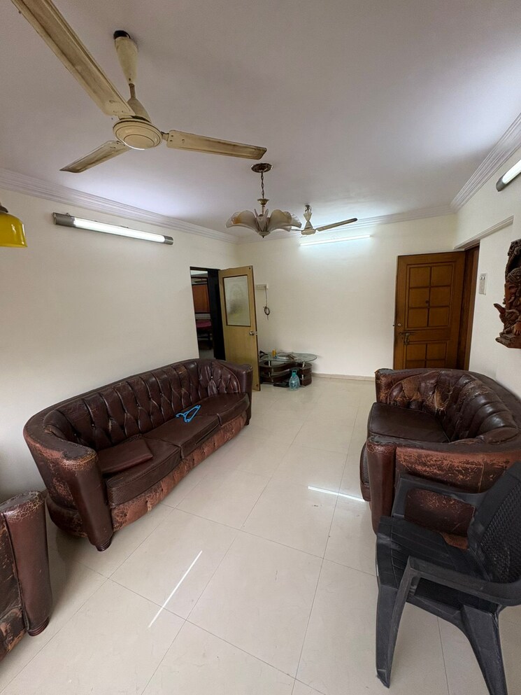 Living Room, pratik-apartments-andheri 2.5 Bedroom 1000 Sq.Ft. Apartment In Andheri West Mumbai 8758667