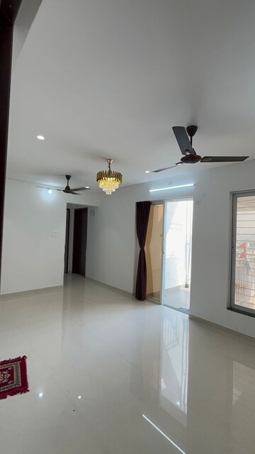 Room in 1 BHK Apartment at SSD Sai Vista, Rahatani – for Rent