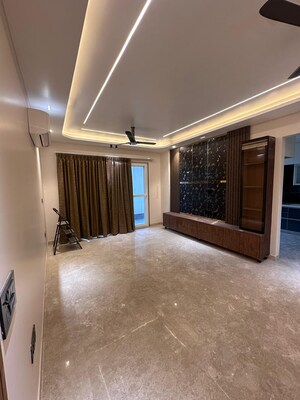 Room in 3 BHK Builder Floor at Signature Global Daxin Vistas, Bhondsi – for Sale