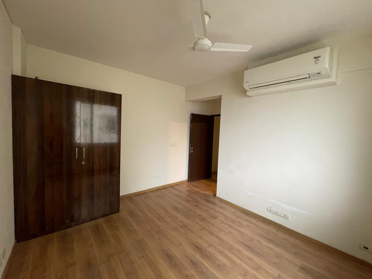 2 BHK 490 Sq.Ft. Apartment in Signature Solera Apartment