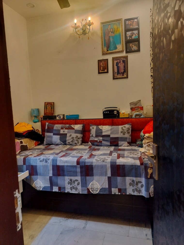 Bedroom, sushant-tower 2.5 Bedroom 1800 Sq.Ft. Builder Floor In Sector 56 Gurgaon 8758641