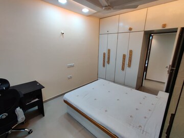 Furnished Amenities in 2 BHK Apartment at Santacruz West – for Rent