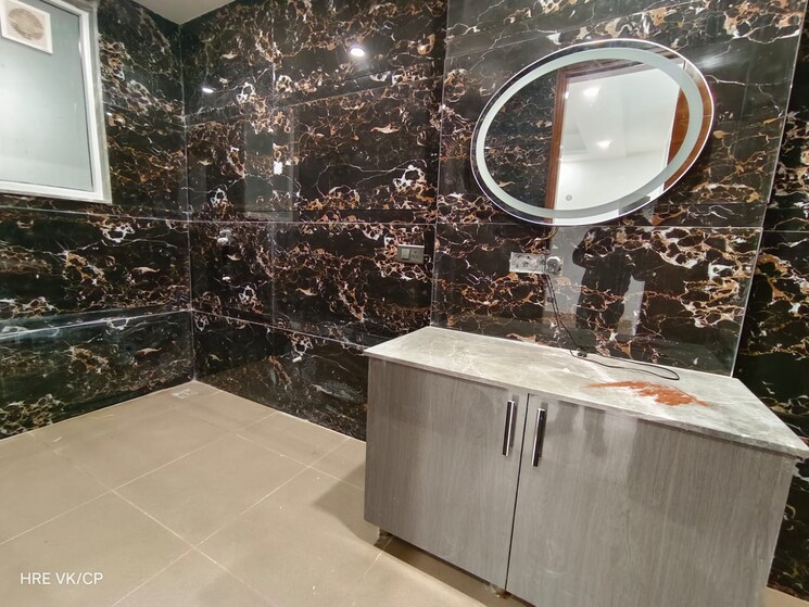 Bathroom, chattarpur 3 Bedroom 1800 Sq.Ft. Apartment In Chattarpur Delhi 8758768