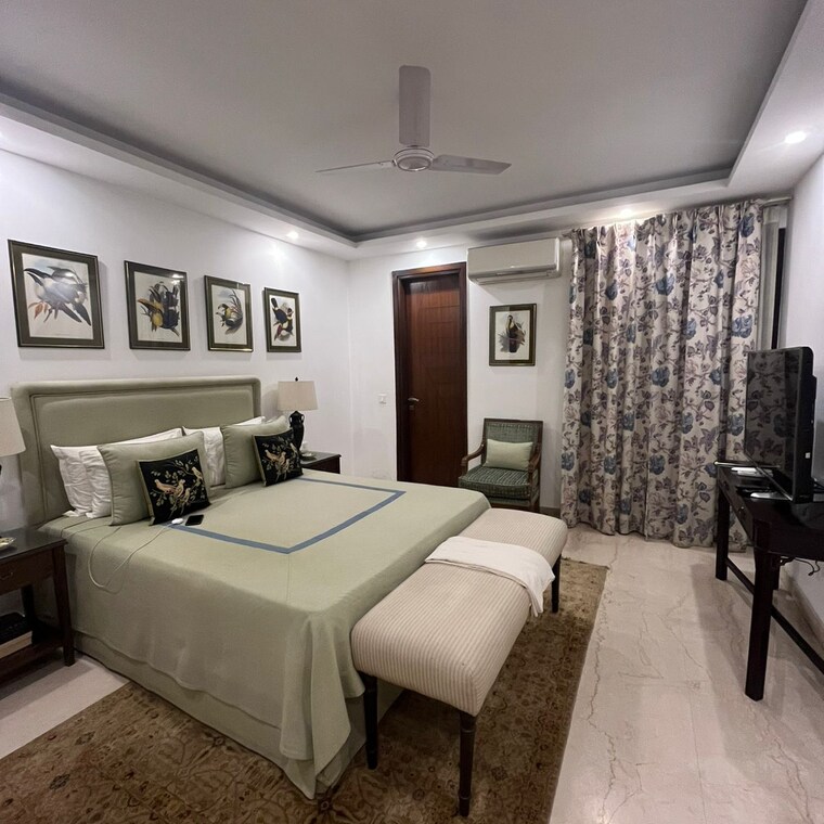 Room, uday park 3 Bedroom 1953 Sq.Ft. Independent House In Uday Park Delhi 8758817