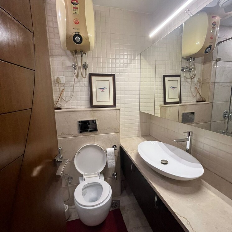 Bathroom, uday park 3 Bedroom 1953 Sq.Ft. Builder Floor In Uday Park Delhi 8758770