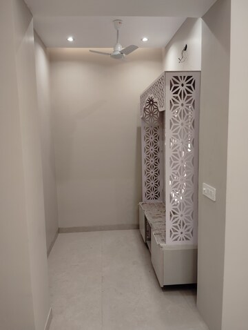 Furnished Amenities in 3 BHK Builder Floor at Sector 4 – for Sale