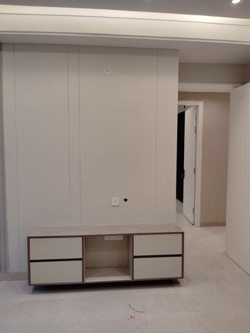 Room in 3 BHK Builder Floor at Sector 4 – for Sale